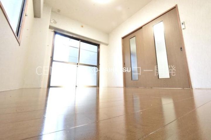 神奈川県川崎市中原区下沼部(マンション)の賃貸物件の居間