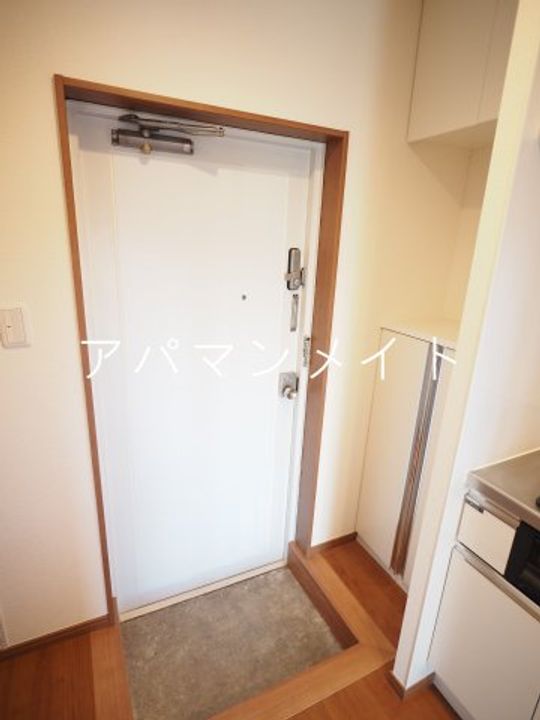 神奈川県横浜市戸塚区下倉田町(マンション)の賃貸物件の玄関