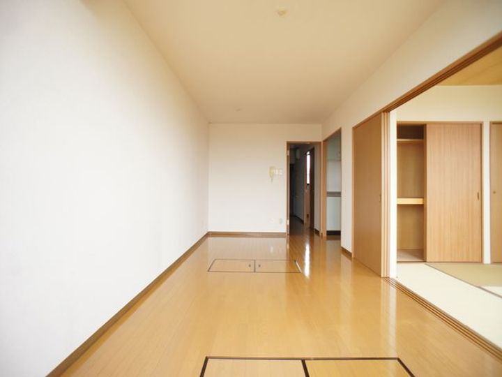 ルネスパークショアの居間