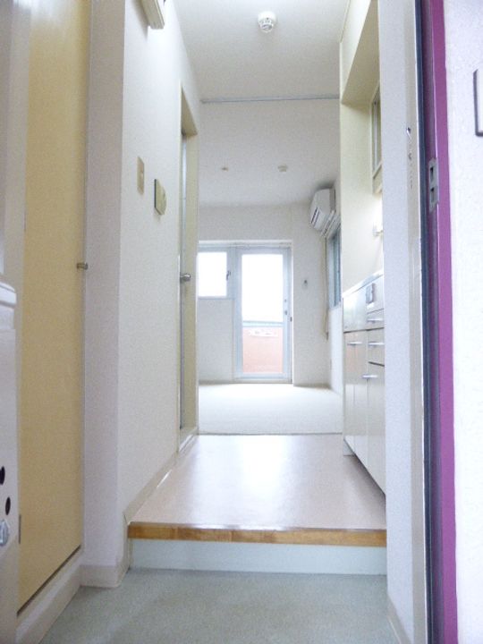 東村山ペガサスビルの玄関