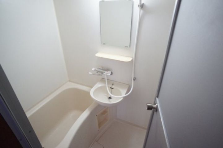 熊本県熊本市中央区弥生町(アパート)の賃貸物件の風呂