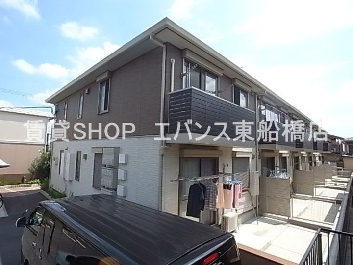 グランドール駿河台の外観