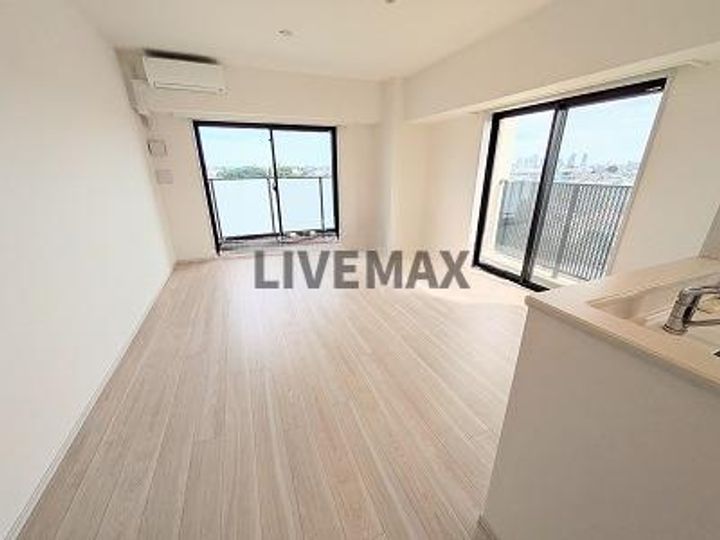 レジディア都立大の居間