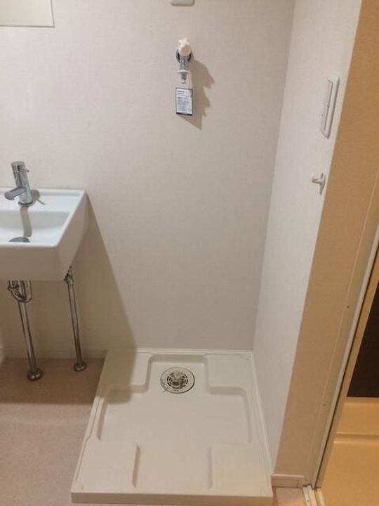 神奈川県横浜市中区本牧町1の賃貸アパートの内装