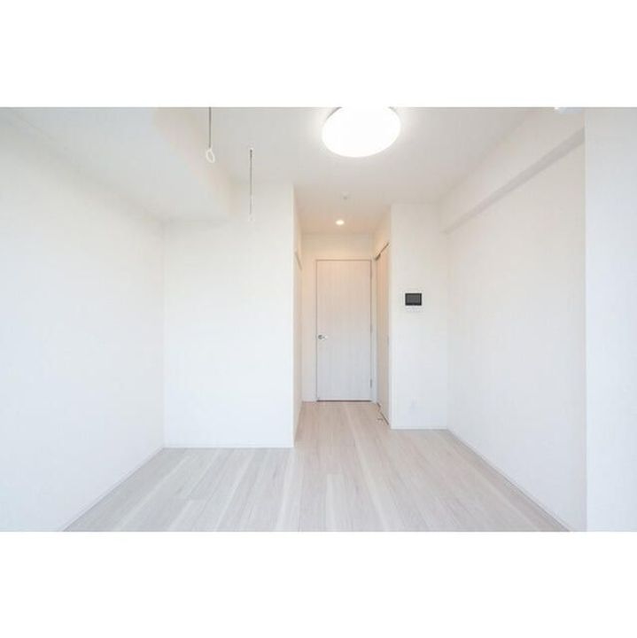 神奈川県横浜市西区平沼1の賃貸マンションの居間