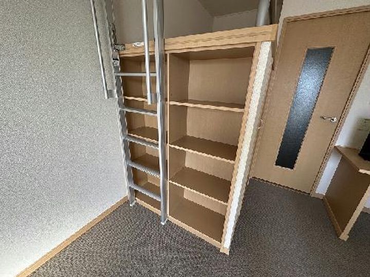 レオパレス竹松の内装