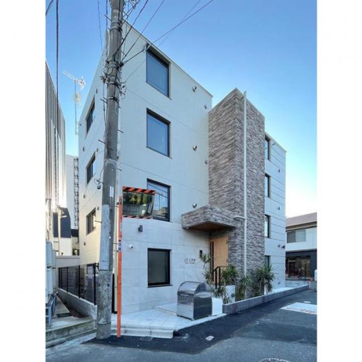 東京都新宿区北新宿2(マンション)の賃貸物件の外観