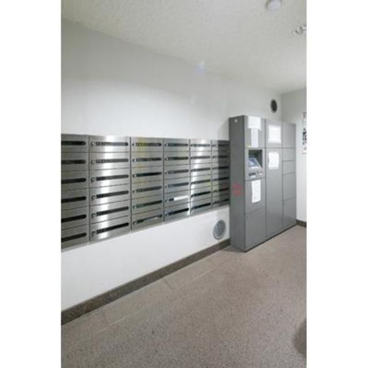 東京都目黒区目黒4(マンション)の賃貸物件の地図