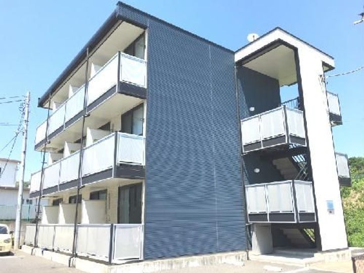 レオパレスブルーリヴィエールの外観