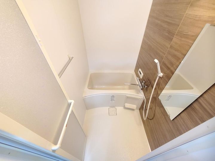 ウィステリアコート山之内の風呂