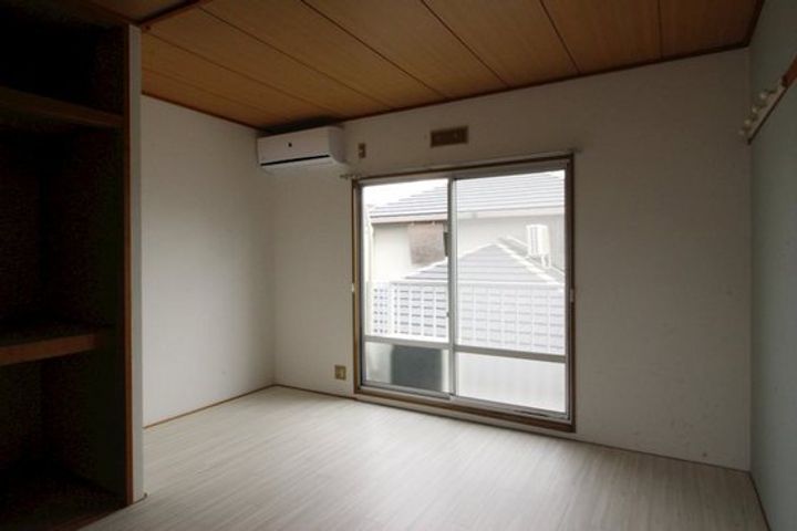 佐藤ハイツの居間