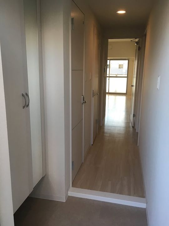 F-TAMATSUKURIの玄関