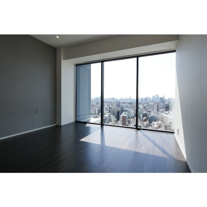 コンフォリア新宿イーストサイドタワーの居間