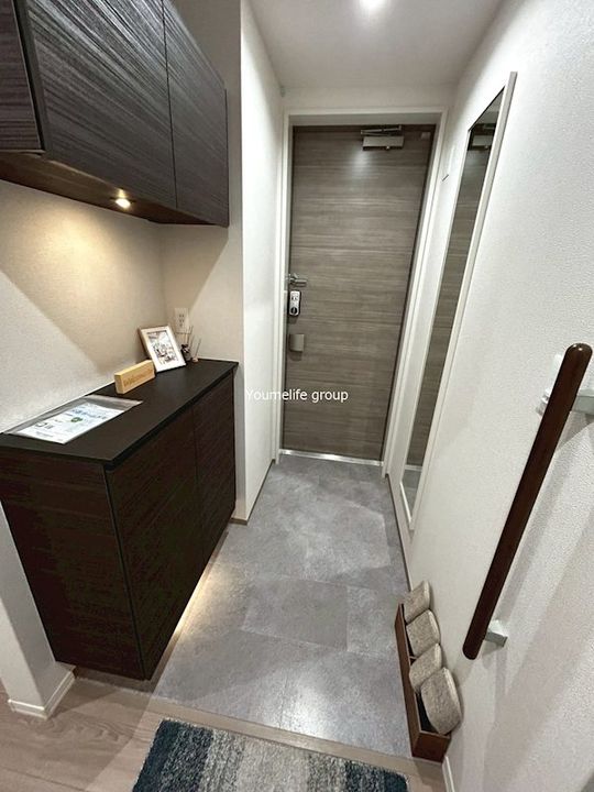 神奈川県厚木市泉町(マンション)の賃貸物件の玄関