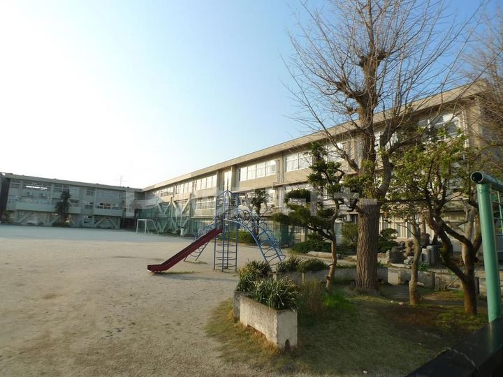 ストークプラザSの周辺