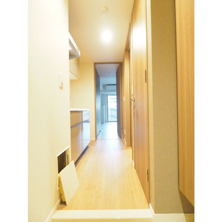 エムレジデンス中野坂上の玄関