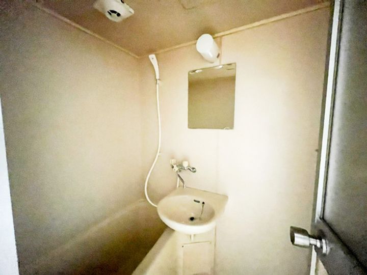 第1下原ビルの内装