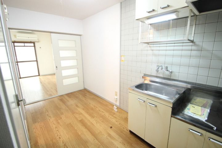 第1下原ビルの内装