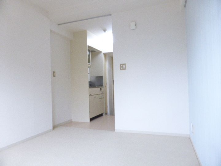 東村山ペガサスビルの居間