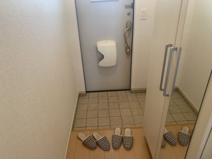 兵庫県姫路市広畑区東新町2(アパート)の賃貸物件の玄関