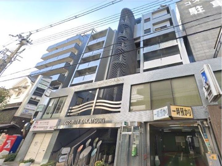 コスミティ高槻の外観