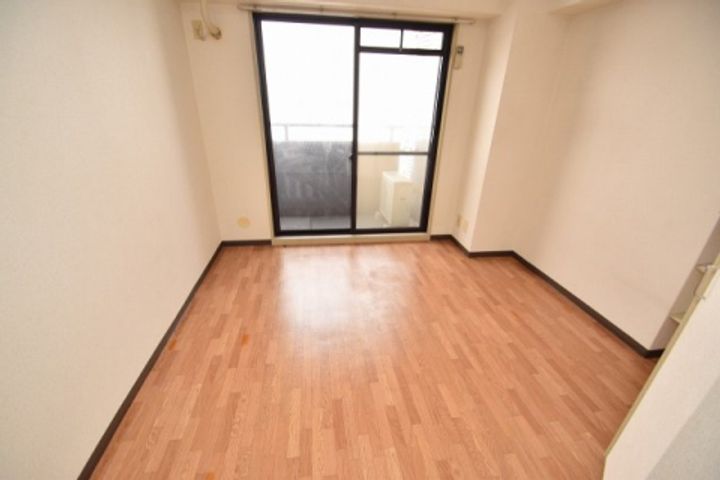 コスミティ高槻の居間