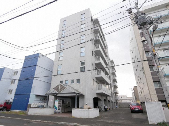 北海道札幌市中央区南十七条西10(マンション)の賃貸物件の外観