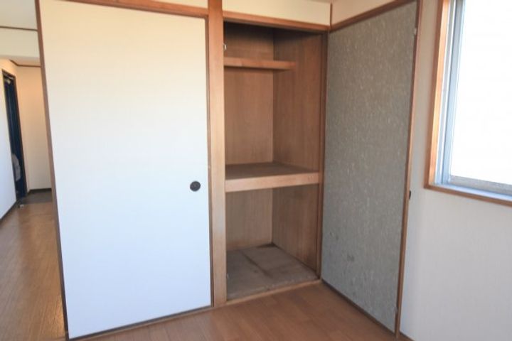 龍美ポロネーズの内装