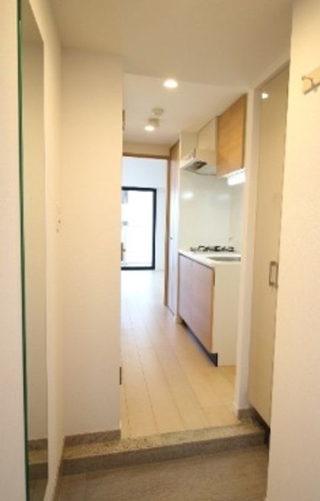 東京都江東区冬木(マンション)の賃貸物件の玄関