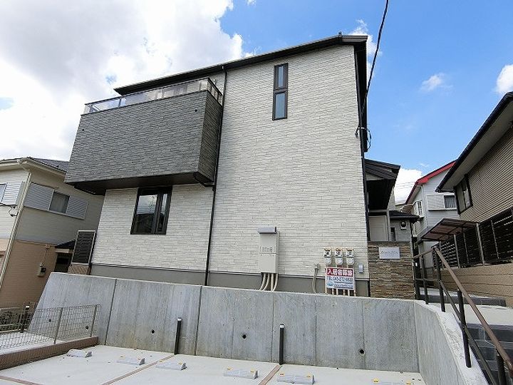 神奈川県川崎市麻生区金程2(一戸建)の賃貸物件の外観