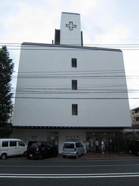 ロイヤルトレンディの周辺