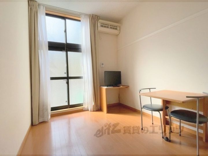 レオパレスT&S3の居間