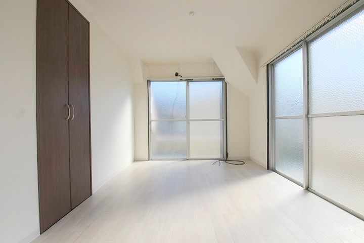 サカエマンションの内装