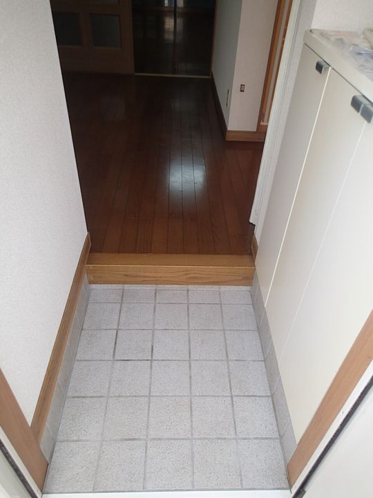 グリーンハイツの玄関