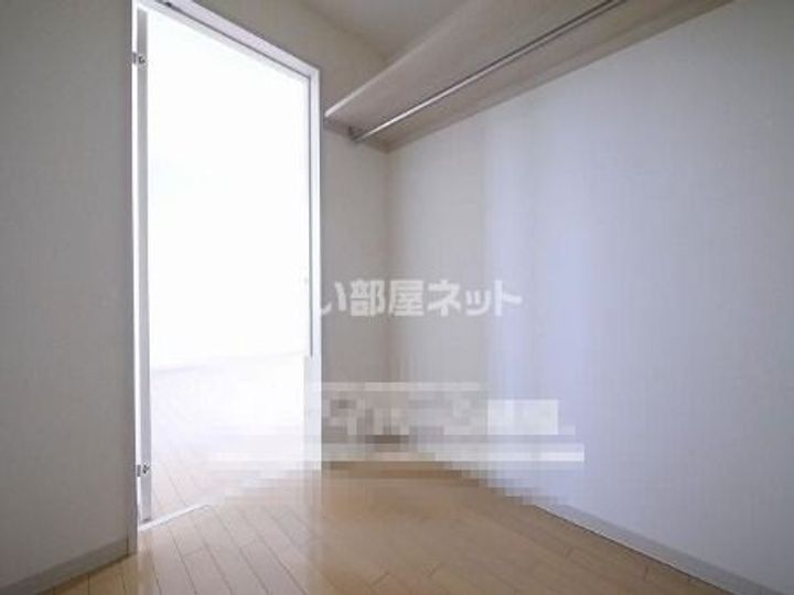 福福参番館の内装