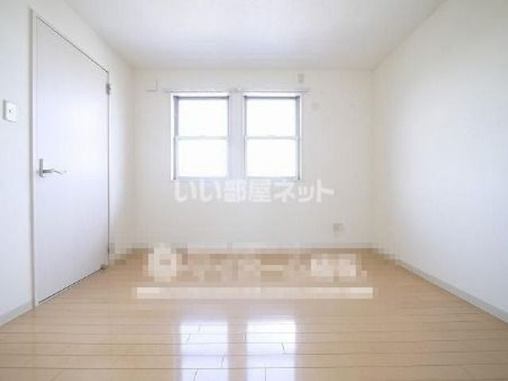 福福参番館の内装