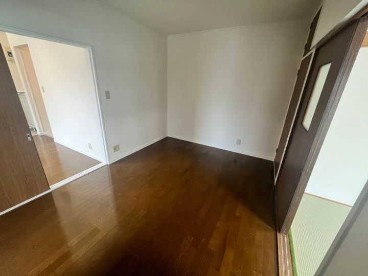 藤香ハイツの居間