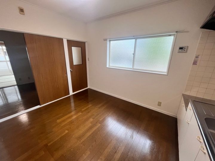 藤香ハイツの居間