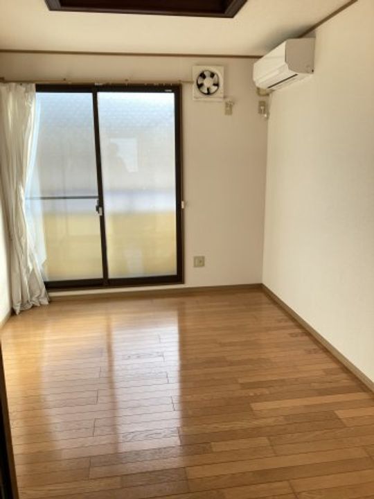 グランディあけぼのの居間