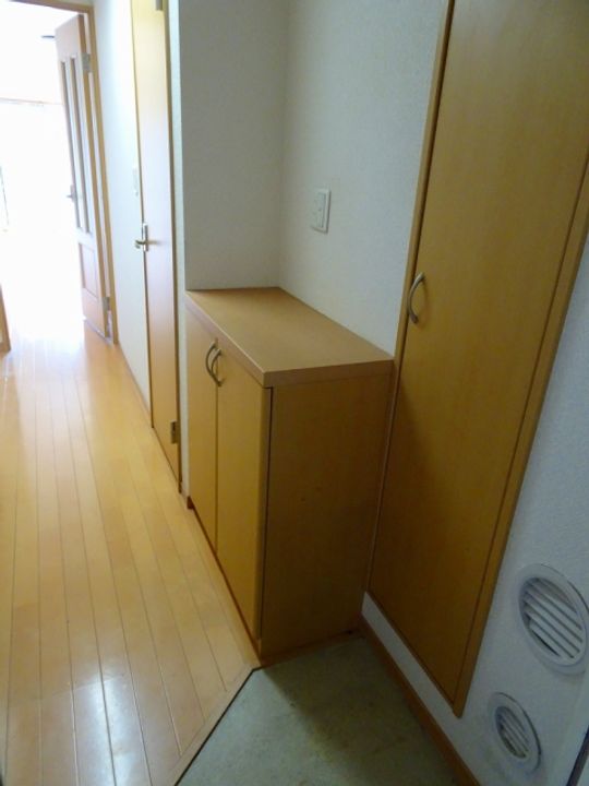 カーサ相生 C棟の玄関