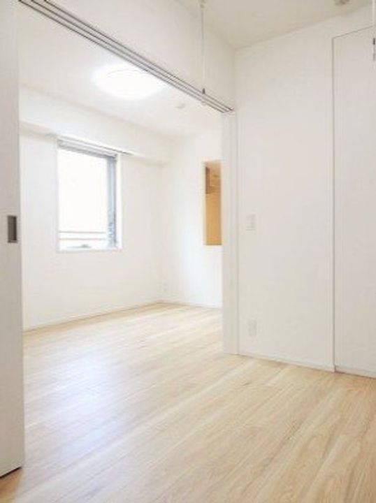 アーバネックス横濱馬車道の居間