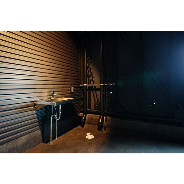 GARAGE LABO S.M.C.242の内装