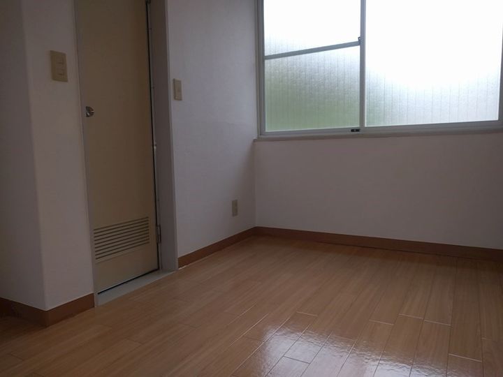 ガーデンハイムIIIの居間