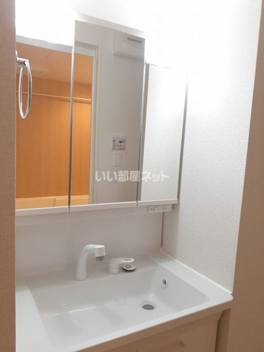 グリーン・ノアIの内装