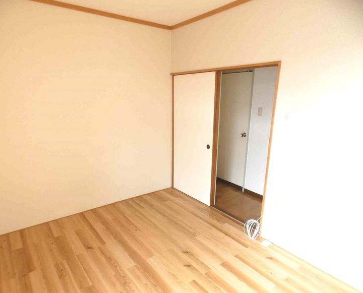 レジデンスMARIEの居間