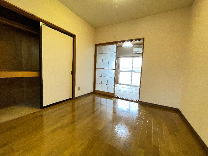 伏見ハイツの居間