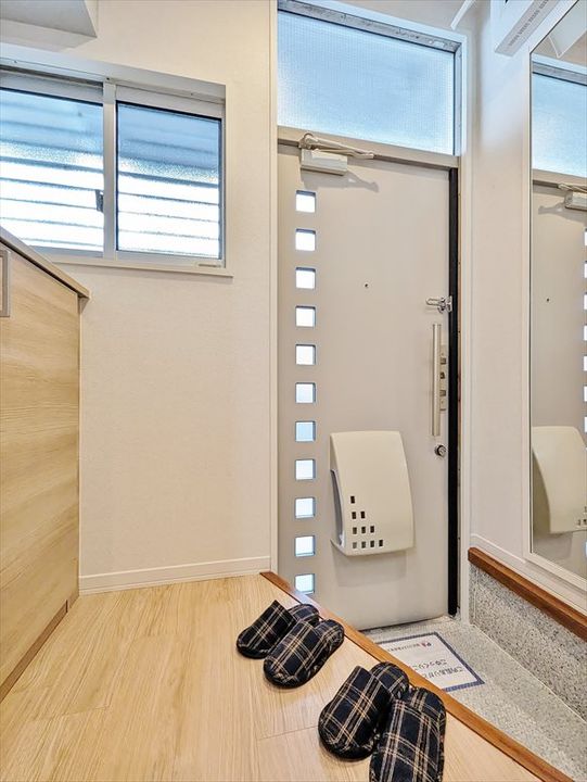 ひばりが丘サンハウスの玄関