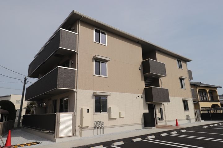 D-ROOM-津福今町の外観