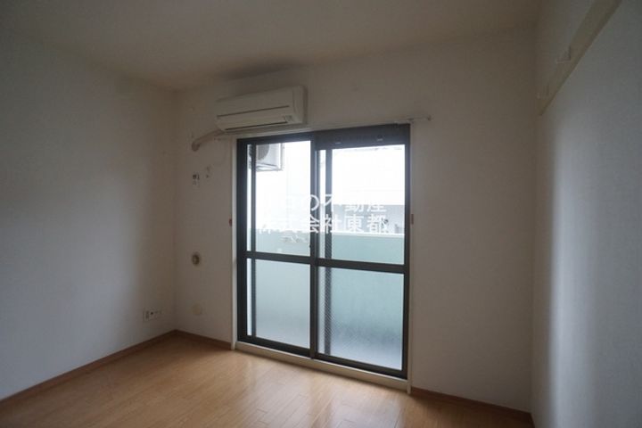 ソアール永福町の居間