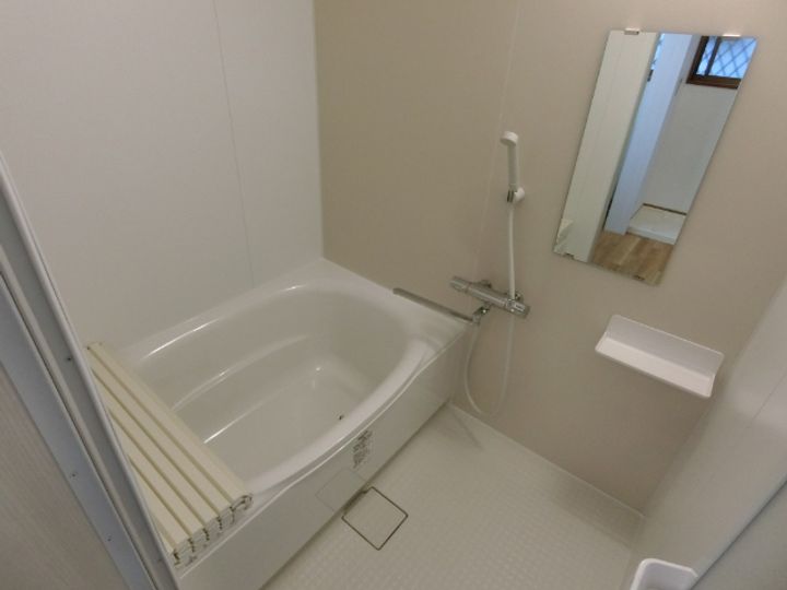 本町ハウス 1の風呂